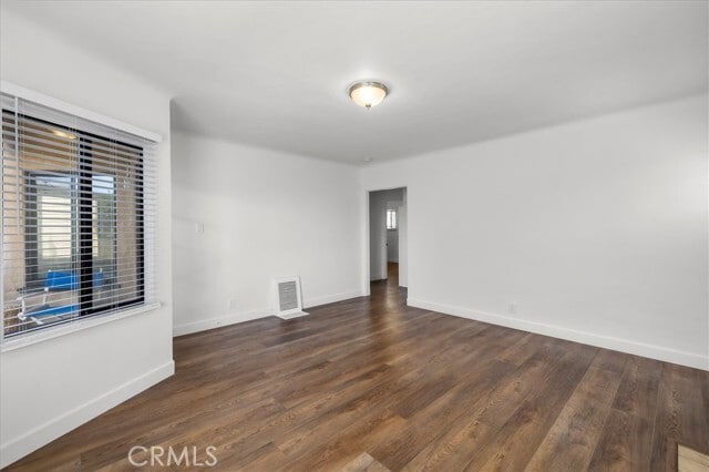 Building Photo - 309 24th St