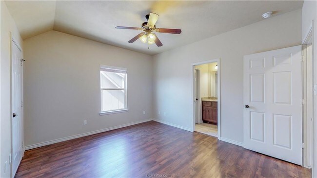Building Photo - 3357 Keefer Loop