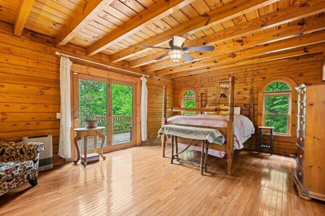 Building Photo - 49 Dandelion Ln