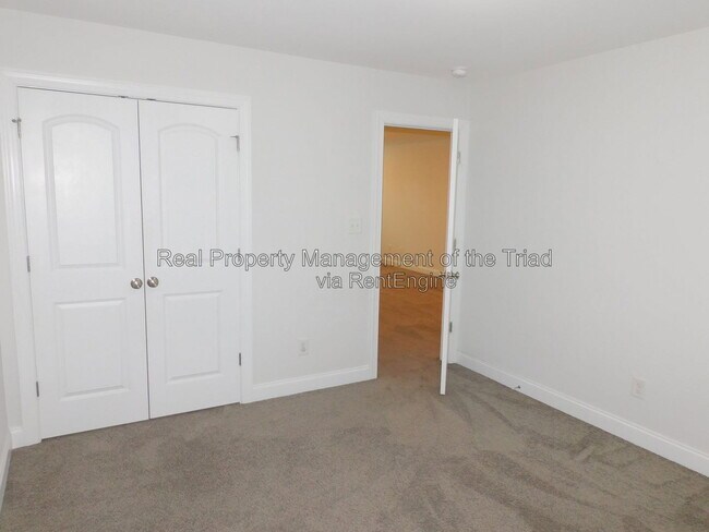 Building Photo - 6417 Bluestone Park Dr