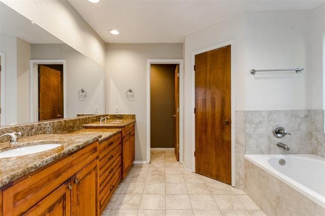 Building Photo - 5602 Kingstree Ct