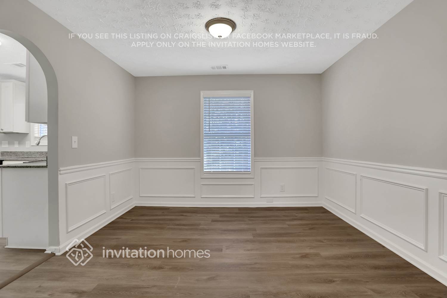 Building Photo - 4150 Hillsborough Dr SW