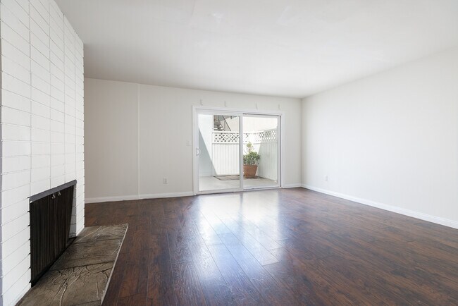 Building Photo - 1205 Amethyst St
