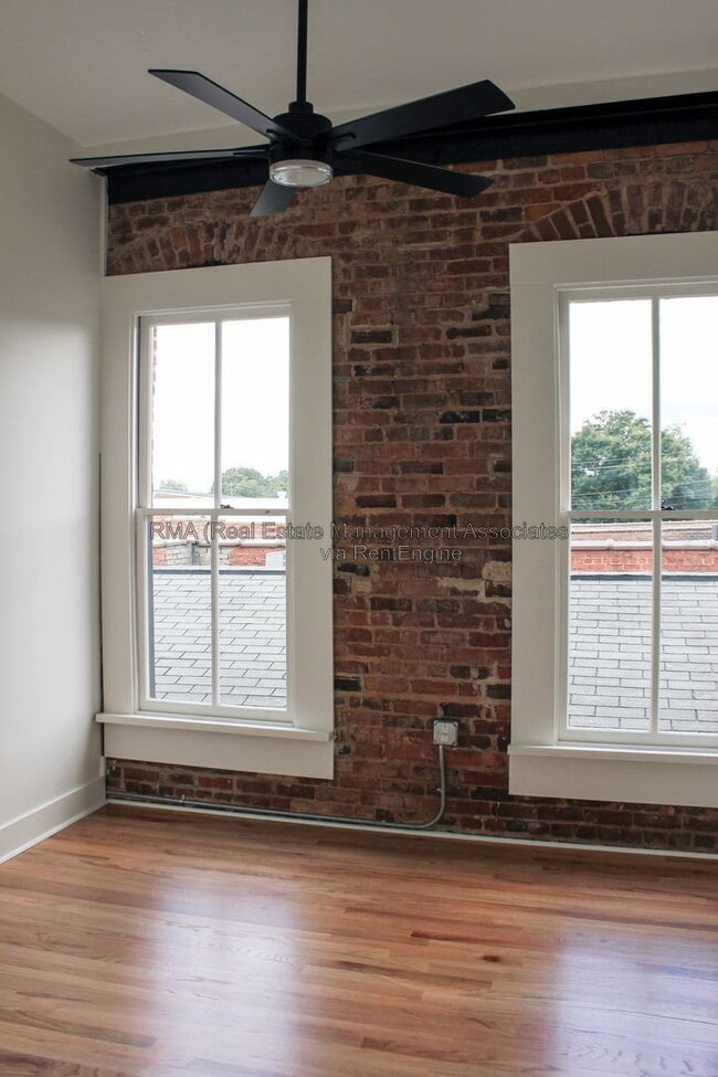Building Photo - 6 Zebulon Street