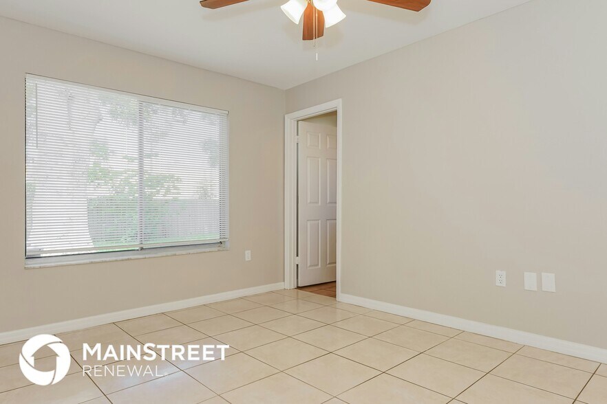 Building Photo - 241 Manth Ave