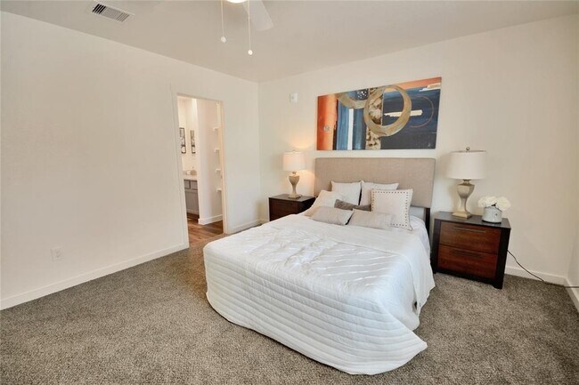 Building Photo - 21155 Gosling Rd