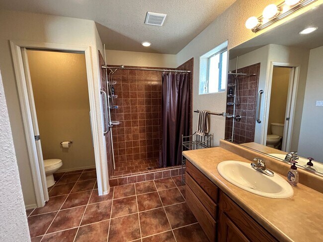 Building Photo - 12620 S Driftwood Dr