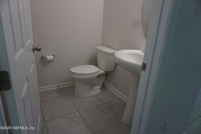Building Photo - 2269 Lincoln Sendero Trail