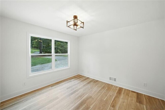 Building Photo - 7600 Fields Dr