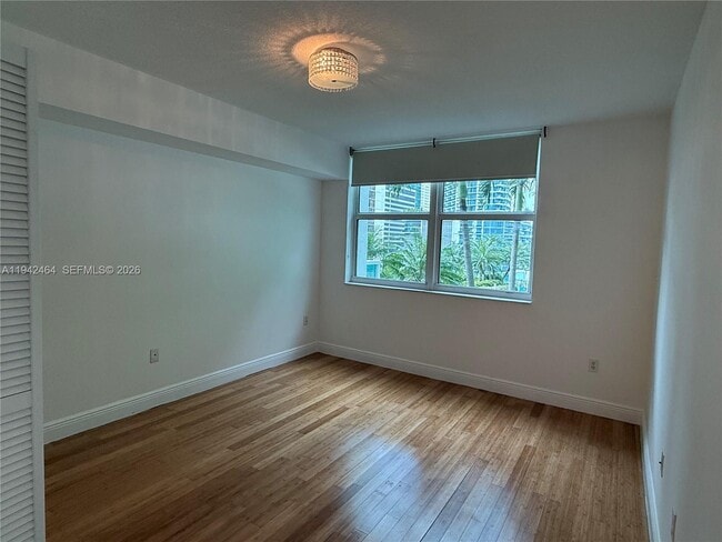 Building Photo - 31 SE 5th St