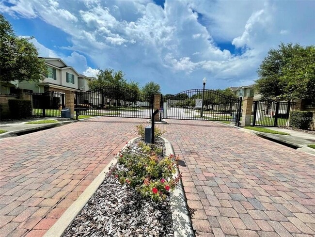 Building Photo - 7601 Aloma Pines Ct