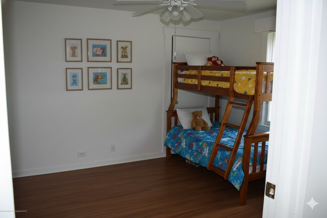 Building Photo - 491 County Rd 520