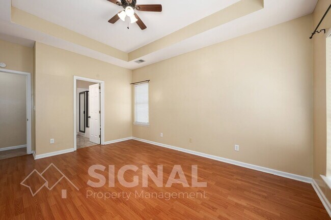 Building Photo - 108 Spring Pl