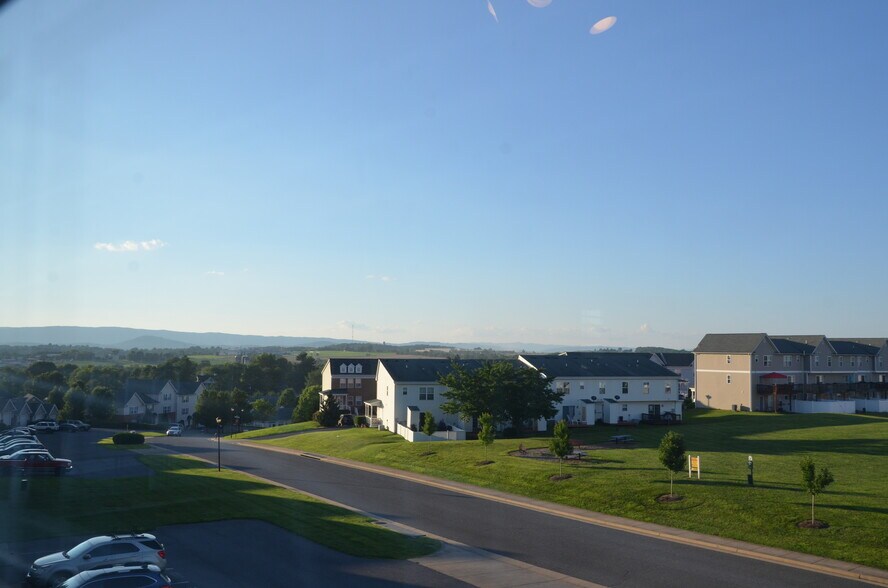 Building Photo - 311 Emerson Ln