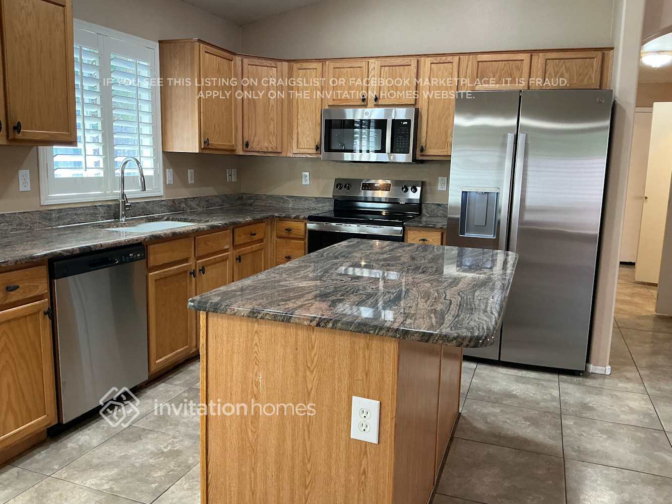 Building Photo - 163 N Saffron Cir