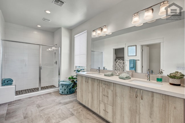 Building Photo - 3Bed/2.5Bath Beautifully Furnished or Unfurnished Home in Goodyear! -- MODERN FINISHES!