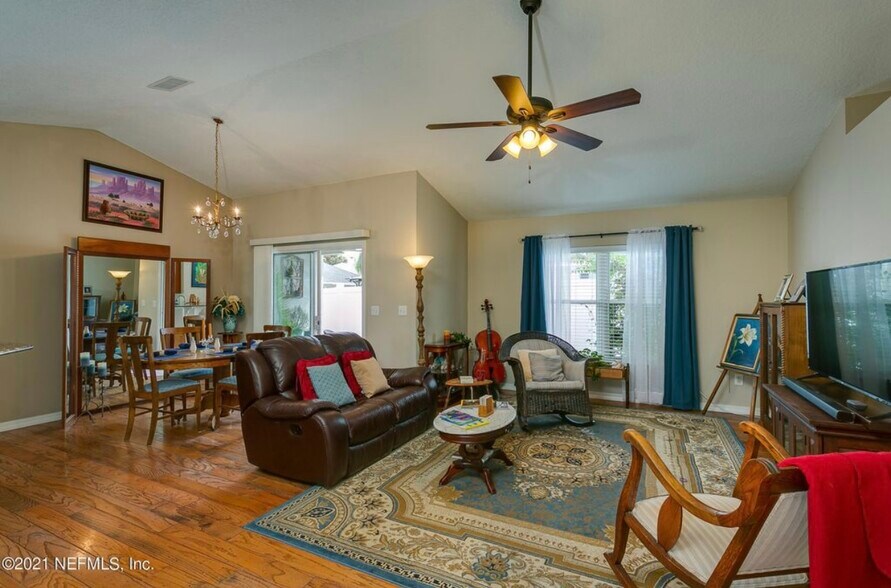 Building Photo - 453 Island View Cir