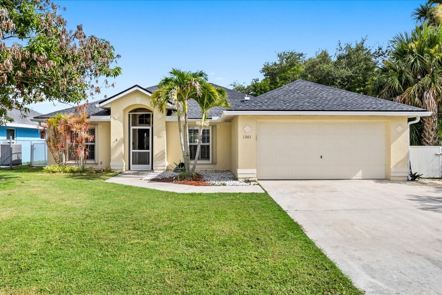 Building Photo - 1301 Carlton Ct
