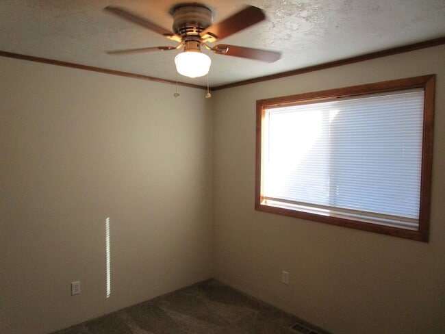 Building Photo - House Right By Ward Rhoden Stadium - Avail...