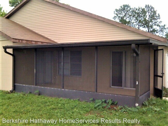 Building Photo - 3 br, 2 bath House - 519 Iowa Woods E Cir