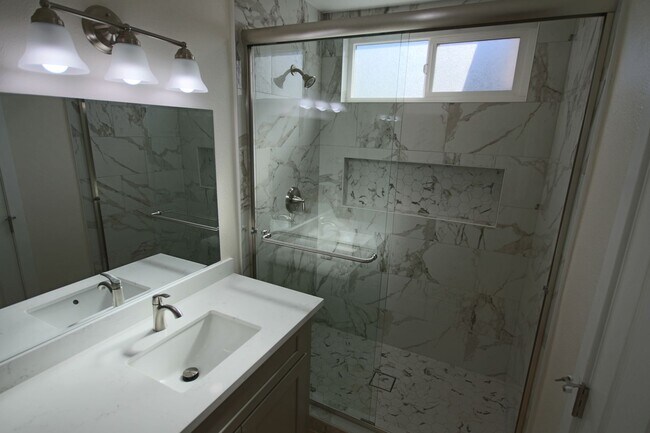 Building Photo - Spring Valley 4-Bedroom Home - Completely remodeled