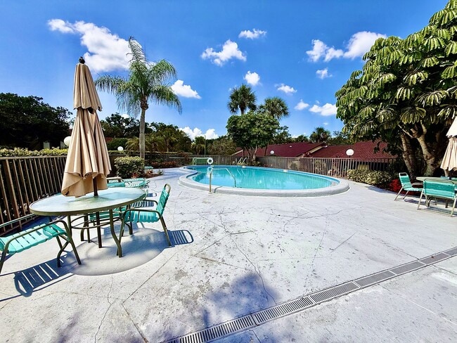 Building Photo - 1271 Powderpuff Dr