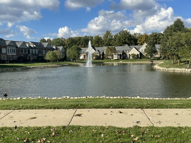 Building Photo - 45588 S Stonewood Rd