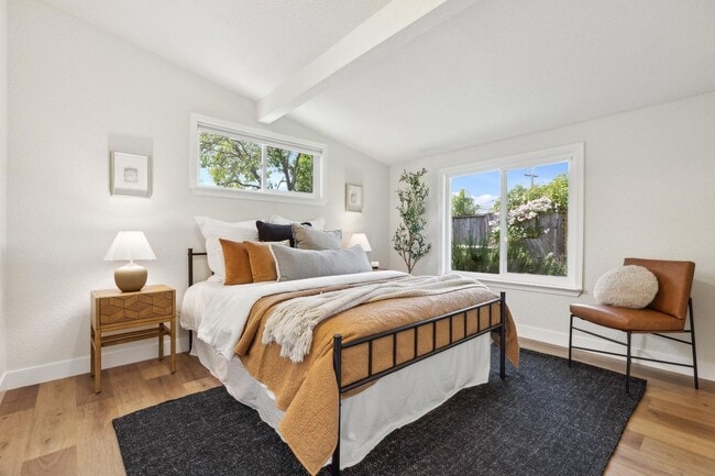 Building Photo - Full Remodeled Single-Level Home in San Rafael