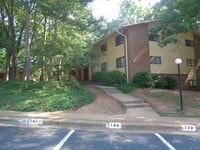 Building Photo - 1204 Schaub Dr