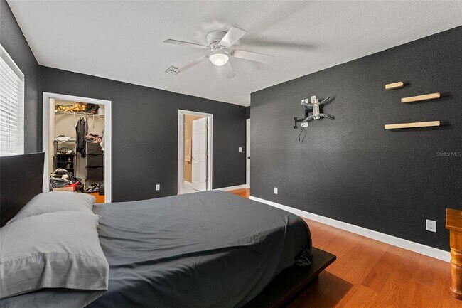 Building Photo - 7911 Lovegren Ln