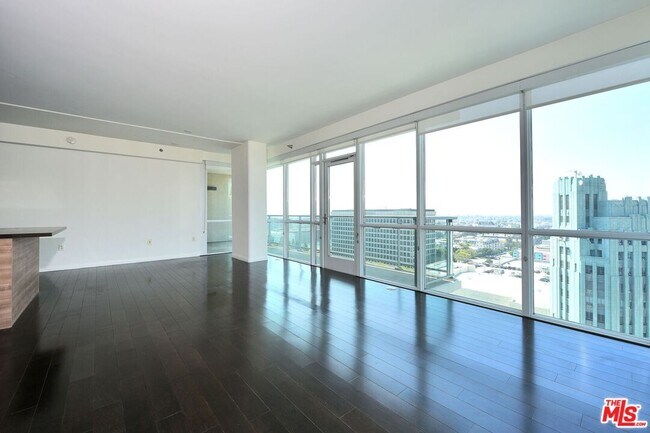 Building Photo - 3785 Wilshire Blvd