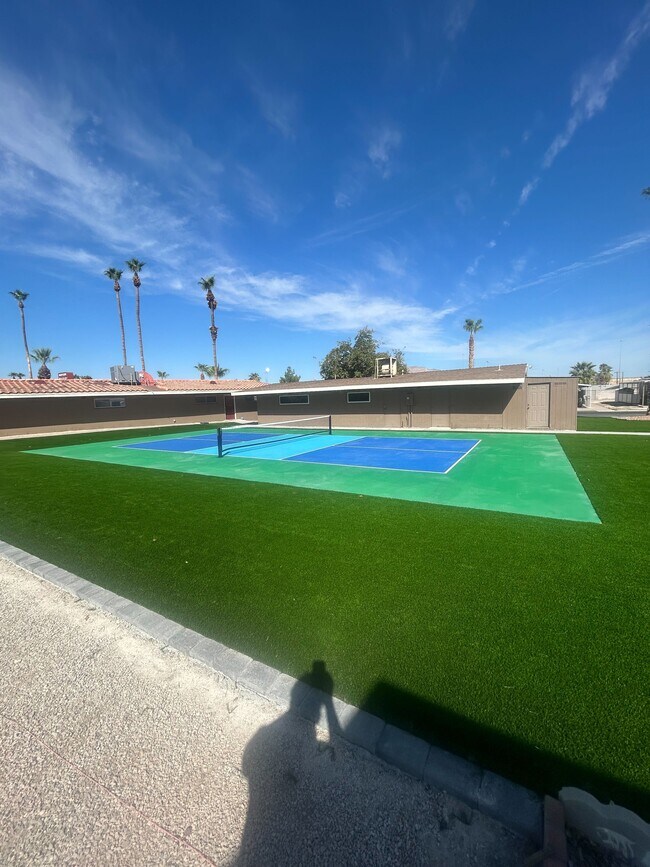 Building Photo - 3601 E Wyoming Ave