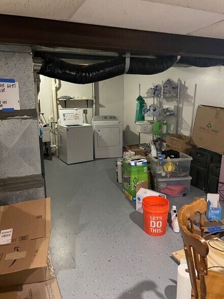 Lots of starage room in basement - 2014 McKenna Blvd
