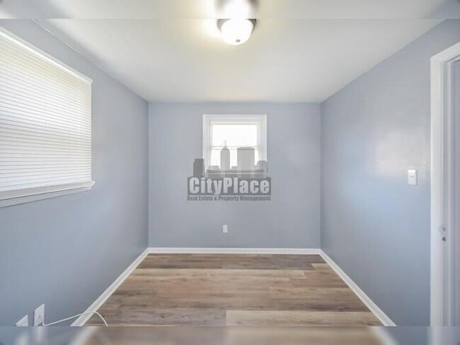 Building Photo - 5344 Fletcher Ave