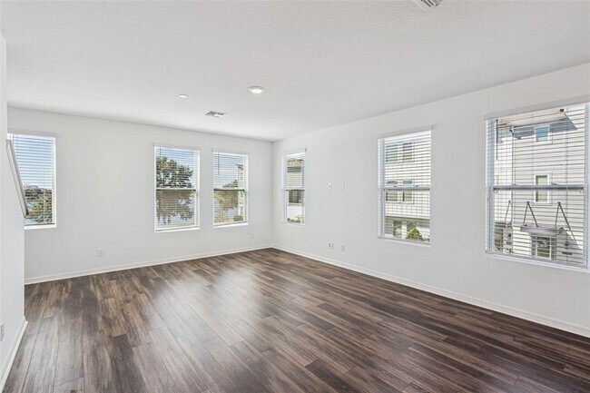 Building Photo - 12620 Willstatter Ave