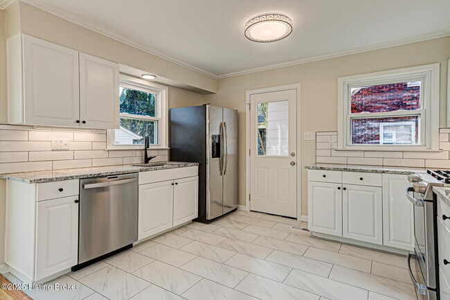 Building Photo - 3630 Windward Way