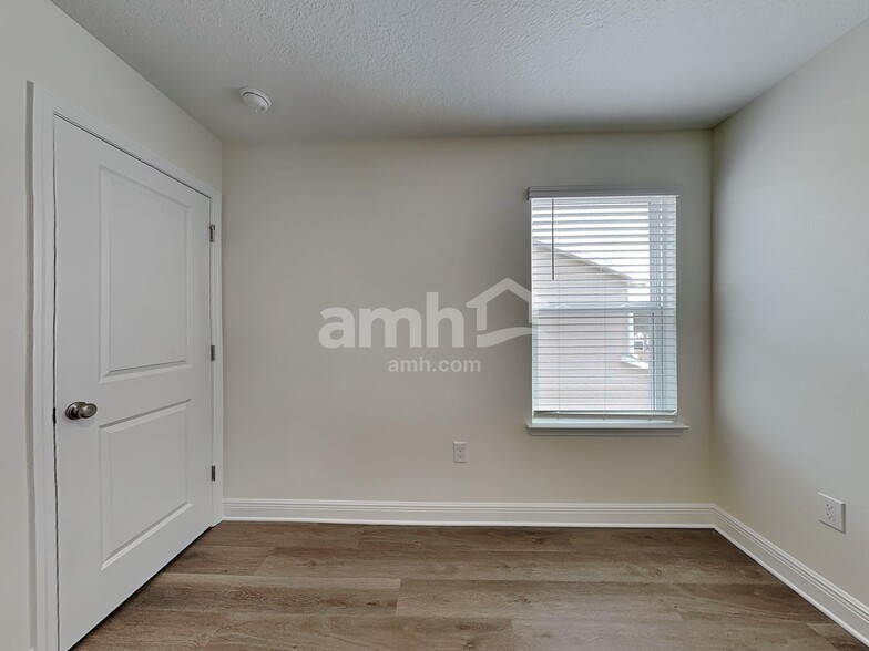 Building Photo - 4759 Tributary Ln