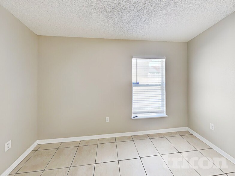 Building Photo - 6209 Cannoli Pl