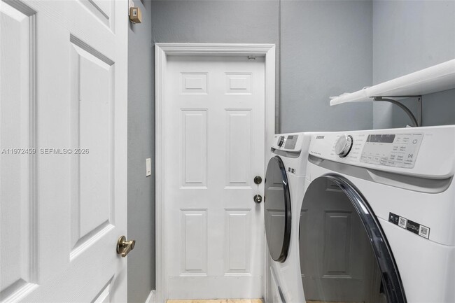 Building Photo - 1140 SW 150th Terrace