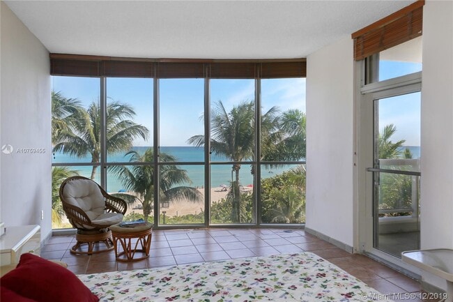 Building Photo - 4201 Collins Ave