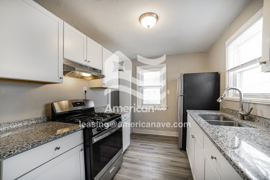 Building Photo - 1117 Woodlawn Ct