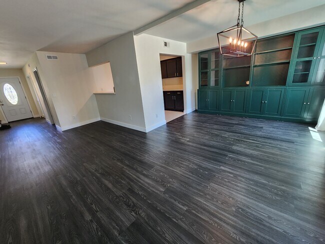 Primary Photo - 4030 Mt Acadia Blvd