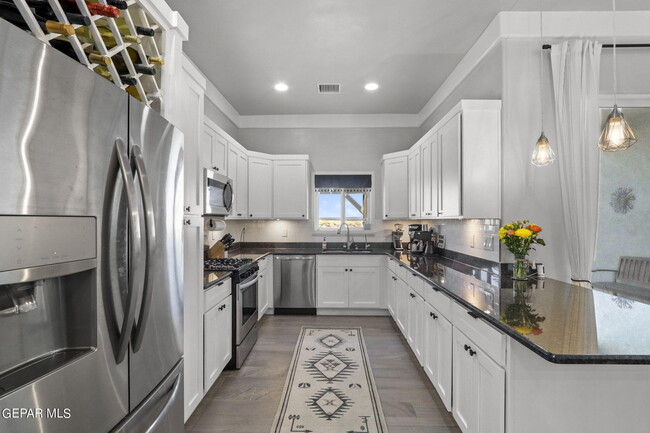 Building Photo - 2332 Tierra Delmonte Dr