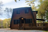 Building Photo - 44 Glen Torr