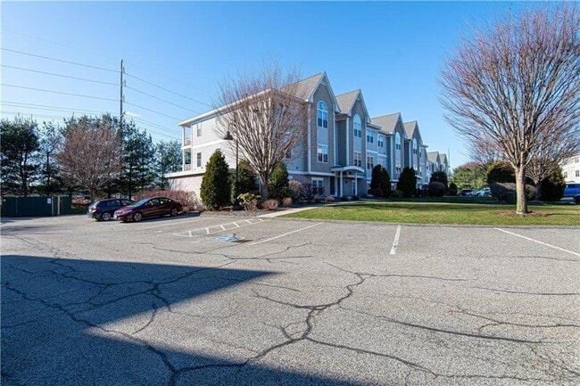 Building Photo - 200 Roger Williams Ave