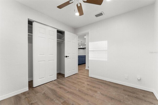 Building Photo - 2203 Nottingham Rd