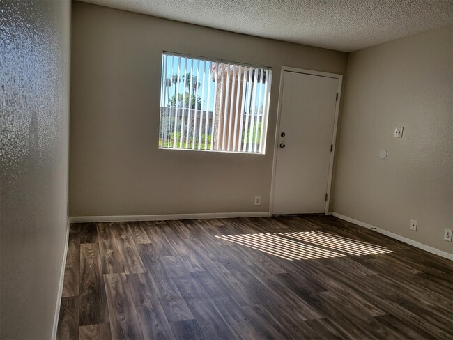 Interior Photo - Catalina Apartments