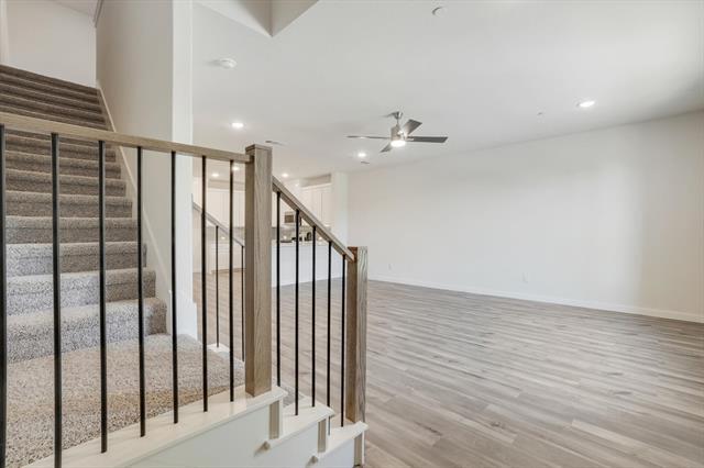 Building Photo - 679 Watersedge Ct