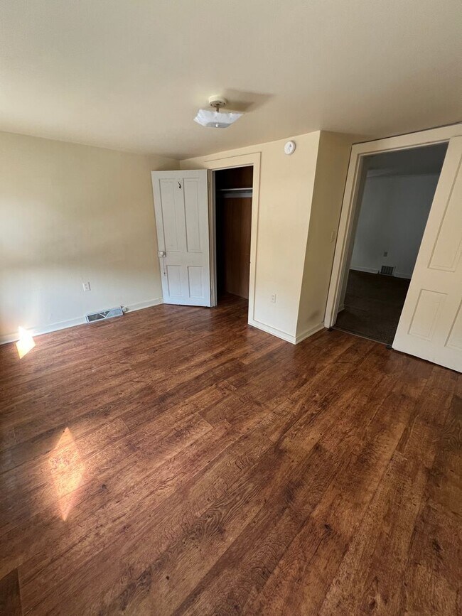 Building Photo - 2 bedroom 1.5 bathroom home in Carlisle PA!