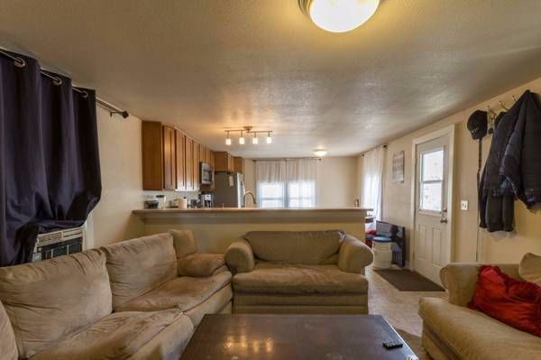 Primary Photo - 315 E Griffin Dr